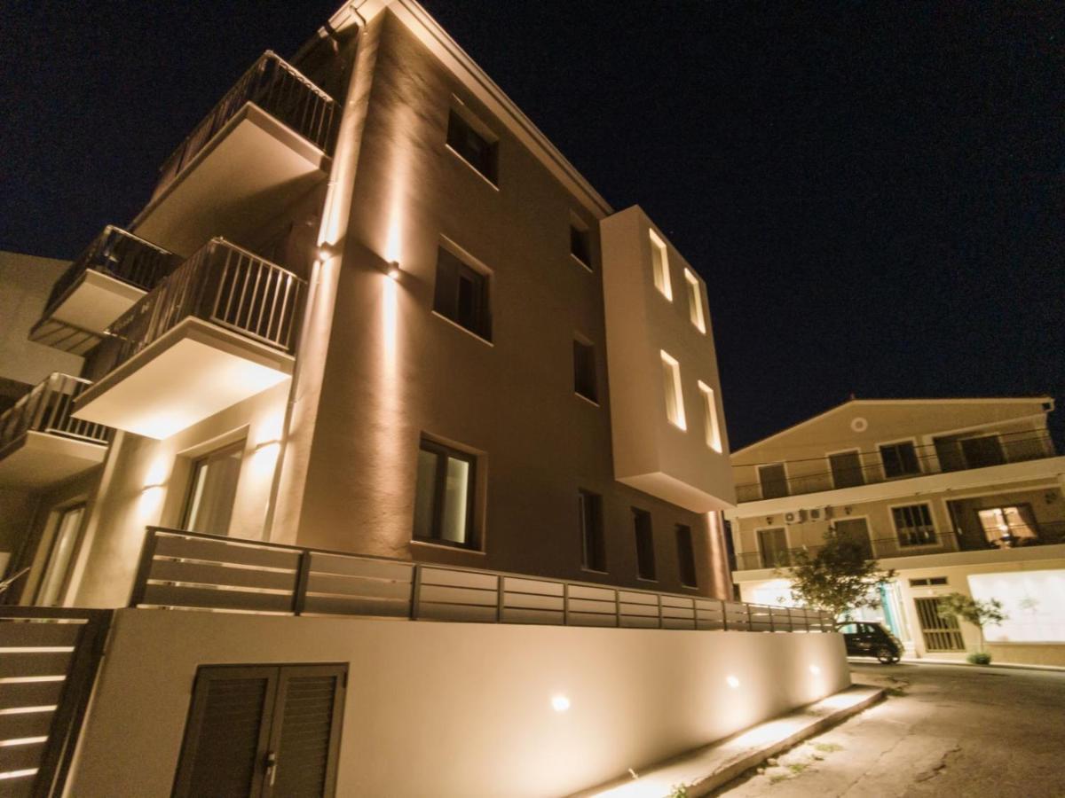 Meraviglia Residence - Amethyst Apartment อาร์กอสโตลี ภายนอก รูปภาพ