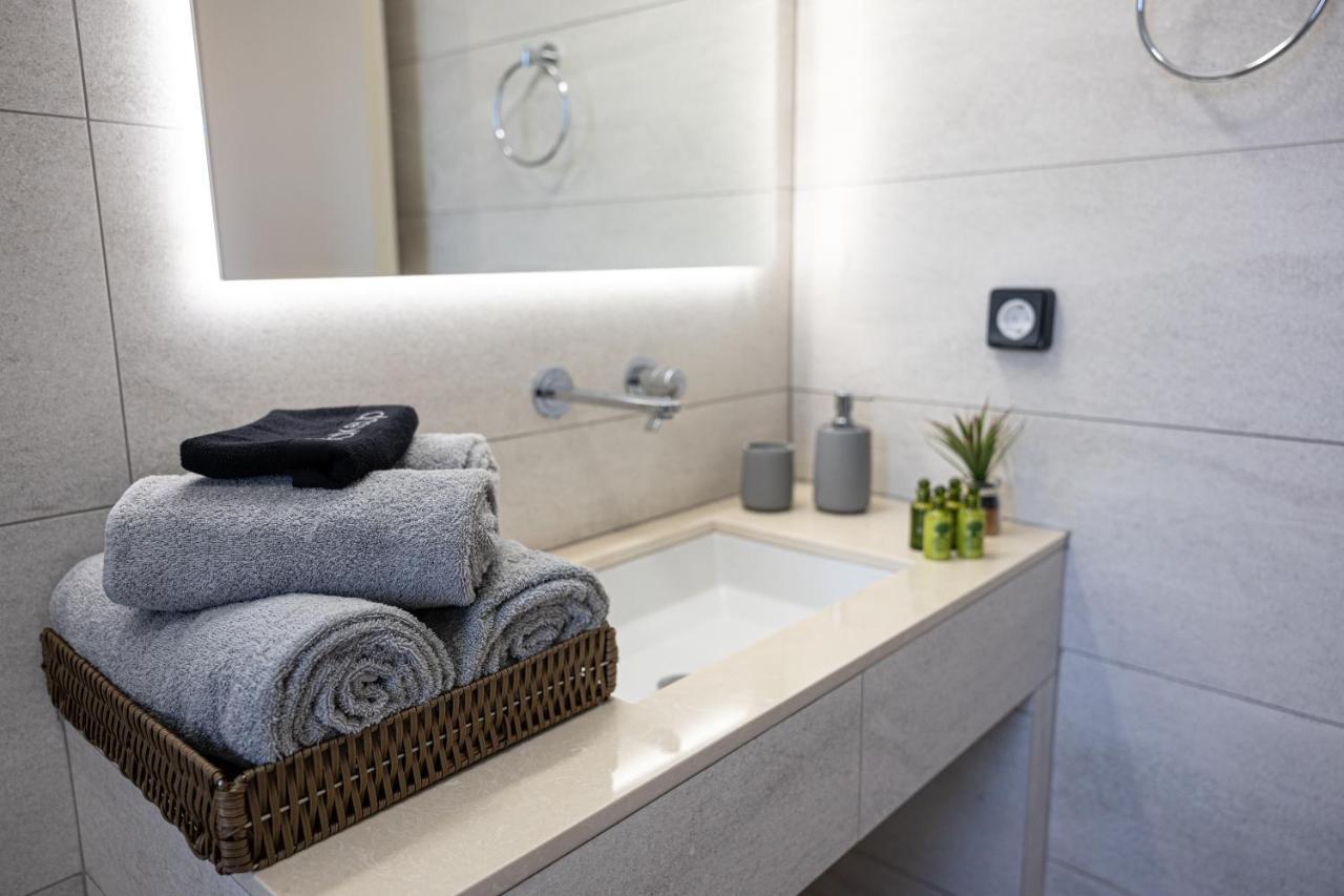 Meraviglia Residence - Amethyst Apartment อาร์กอสโตลี ภายนอก รูปภาพ