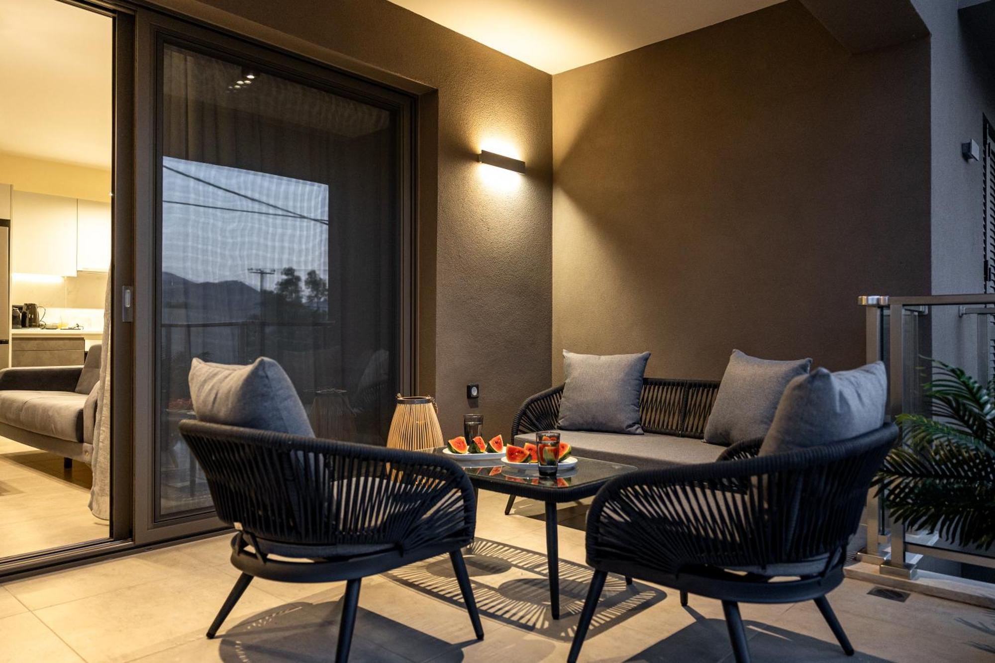 Meraviglia Residence - Amethyst Apartment อาร์กอสโตลี ภายนอก รูปภาพ