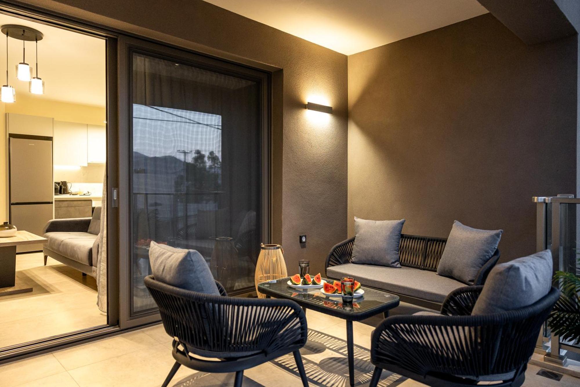 Meraviglia Residence - Amethyst Apartment อาร์กอสโตลี ภายนอก รูปภาพ
